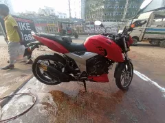 TVS Apache RTR 160 4V